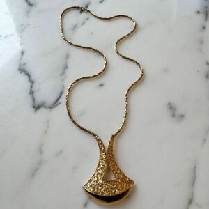 VNTG Crown Trifari Gold Tone Brutalist Fan Pendant Statement Pendant Necklace